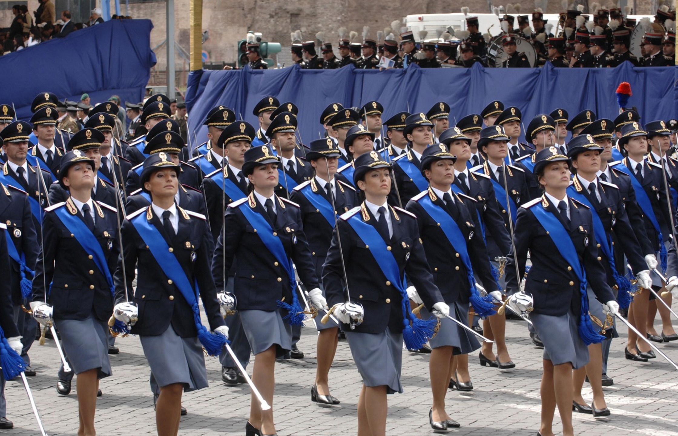 Difendere la Polizia significa pretendere una Polizia sempre migliore, non trasformarla in uno strumento della politica